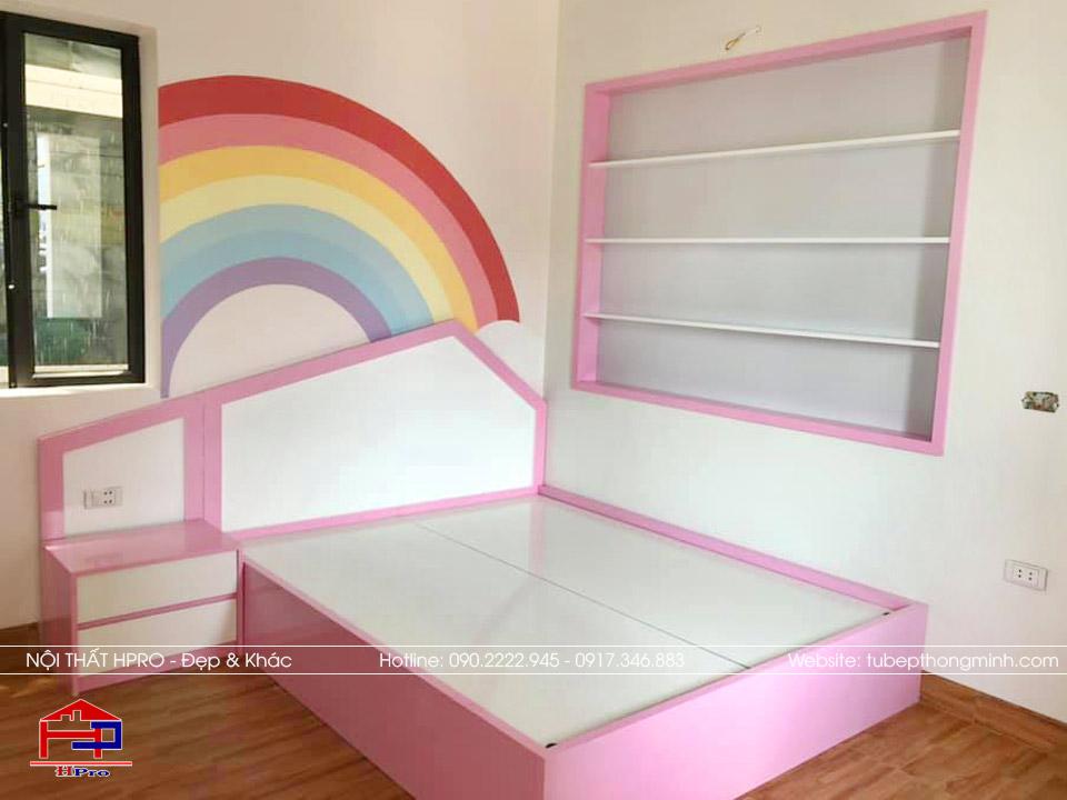 anh-thuc-te-phong-ngu-be-gai-nha-chi-huong-tho-tang-vinh-phuc