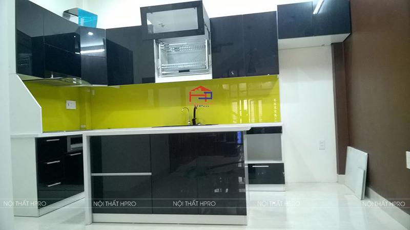 anh-thuc-te-tu-bep-acrylic-tbac12-nha-anh-manh-son-la-4