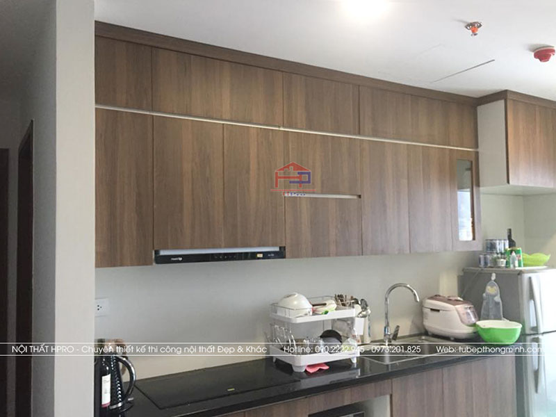 anh-thuc-te-tu-bep-go-laminate-tblm13