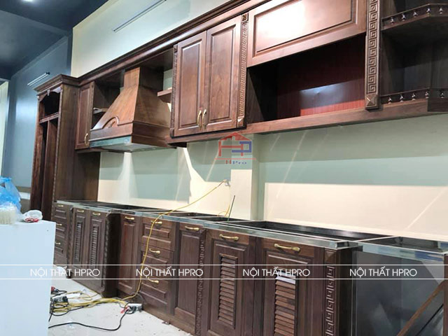 Tủ bếp gỗ óc chó thùng inox 304 TBOC05 tại Gia Cẩm, Tp Việt Trì 