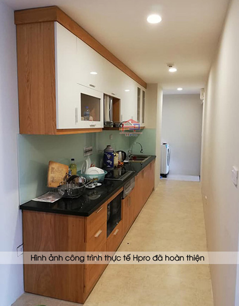 anh-thuc-te-tu-bep-go-soi-my-ket-hop-acrylic-tbsm40-nha-anh-thien-1