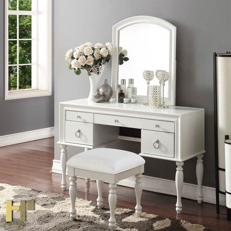 ban-trang-diem-tan-co-dien ban-trang-diem-tan-co-dien