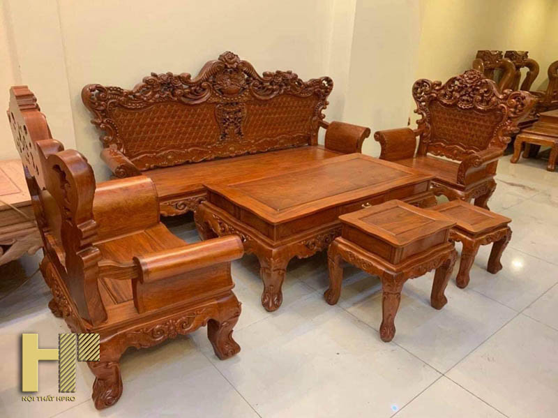 bo-ban-ghe-hoang-gia-go-huong-do-5 bo-ban-ghe-hoang-gia-go-huong-do-5