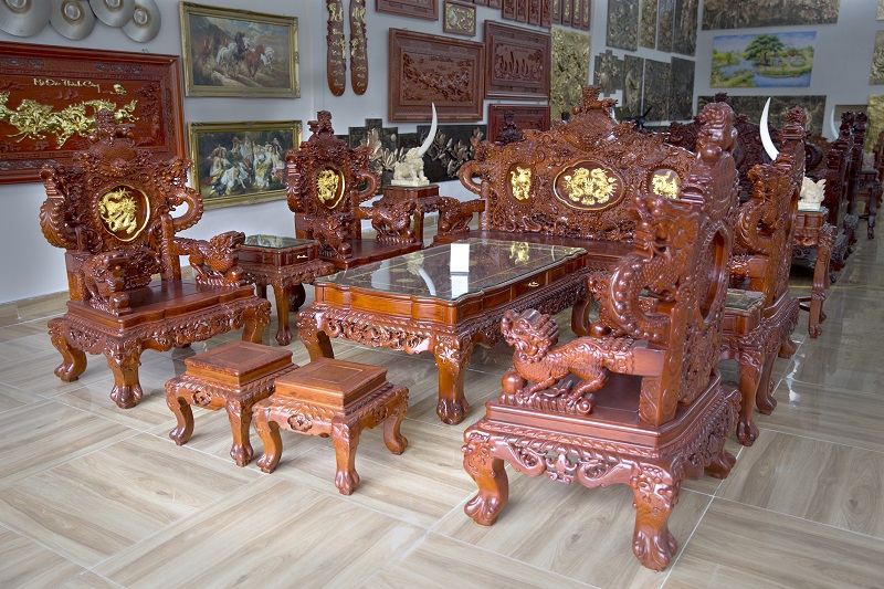 bo-ban-ghe-hoang-gia-go-huong-do-6 bo-ban-ghe-hoang-gia-go-huong-do-6