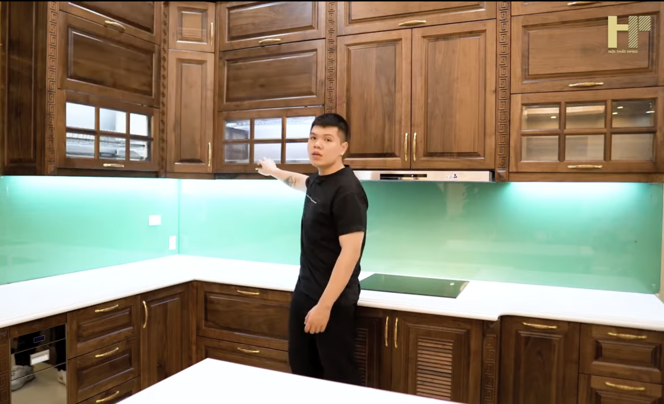 Tủ bếp gỗ Óc Chó tự Nhiên - Thành Phố Nam ĐỊnh