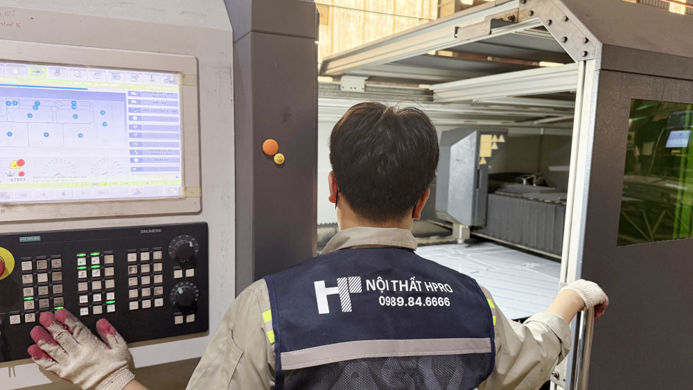 Hệ thống máy cắt tấm inox304 bằng Lazer CNC hiện đại nhất hiện nay