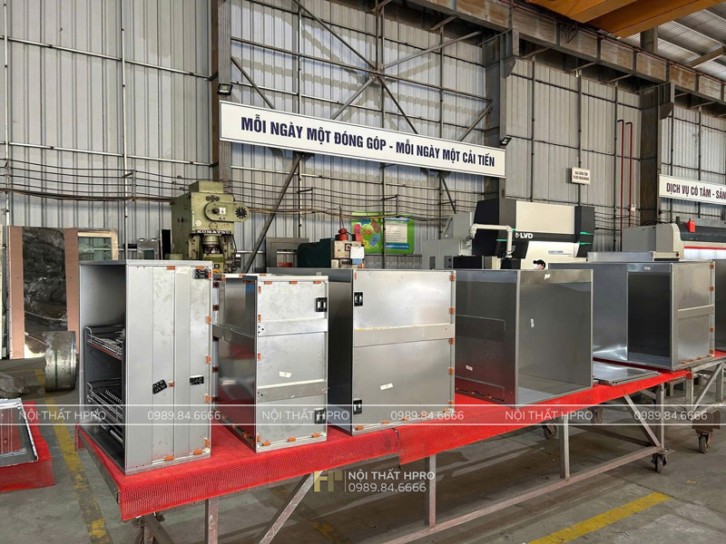 Thùng inox 304 đã hoàn thiện tại xưởng