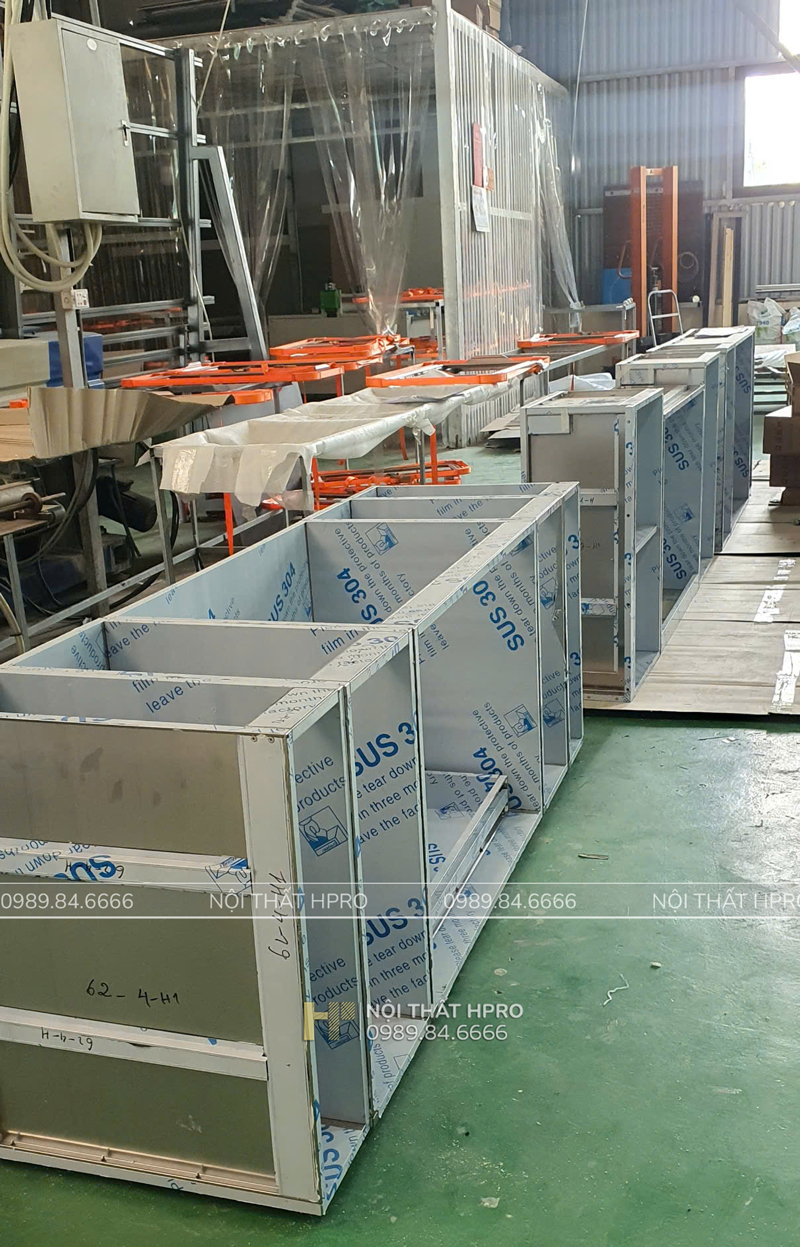 Thùng inox được hoàn thiện tại xưởng