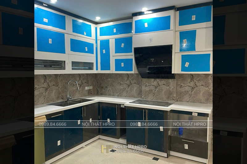 Thi công tủ bếp Acrylic An Cường - Khung thùng tủ Inox 304 nhà chú Bình