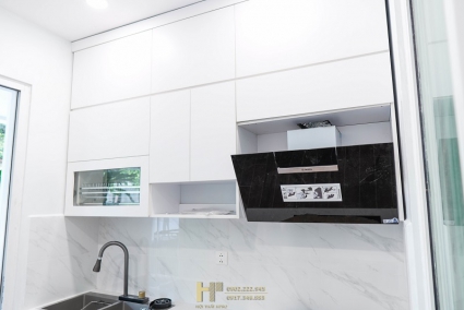 tu-bep-go-cong-nghiep-nha-chi-thuy-5