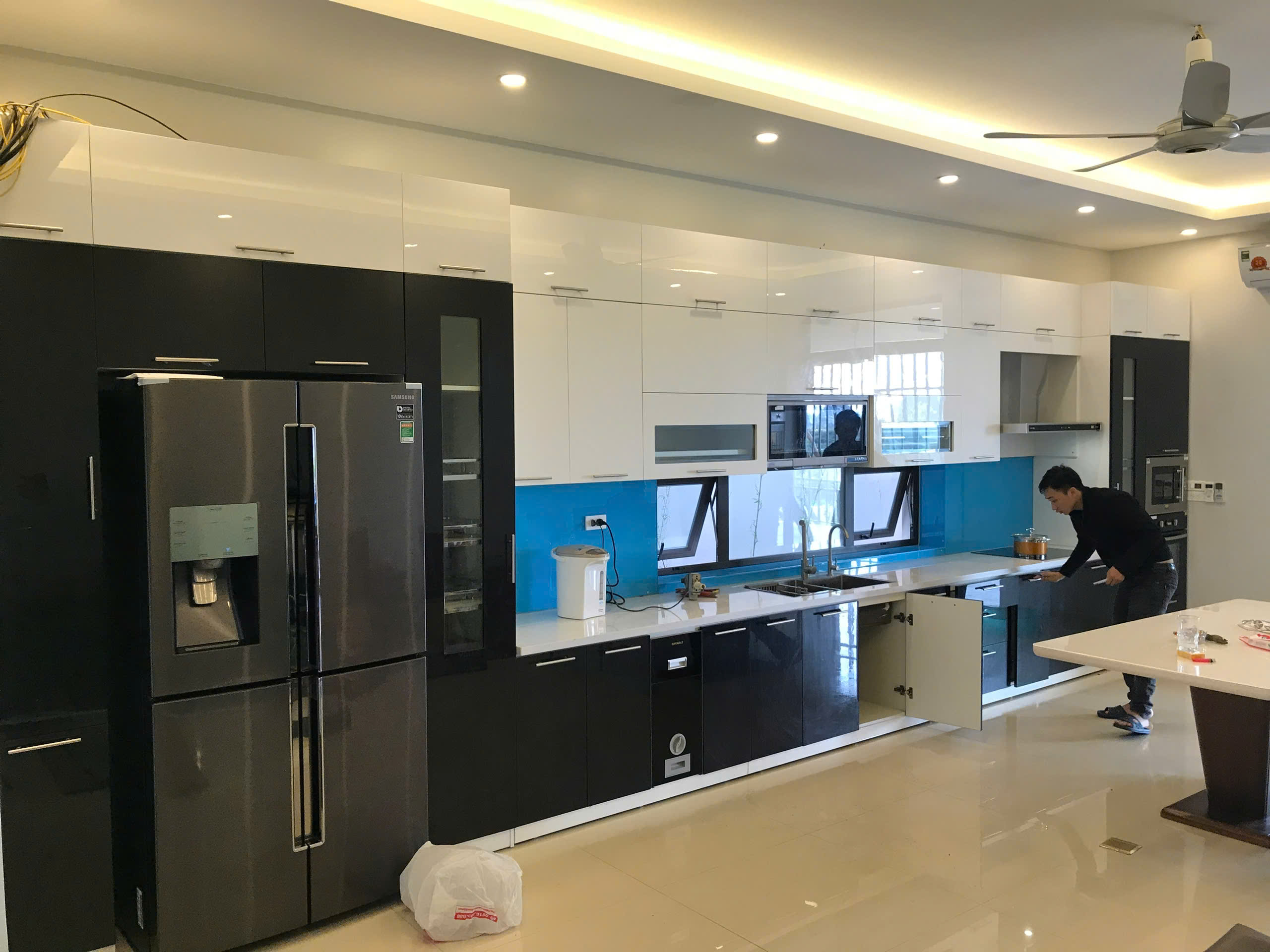 null tu-bep-acrylic-noithat-hpro