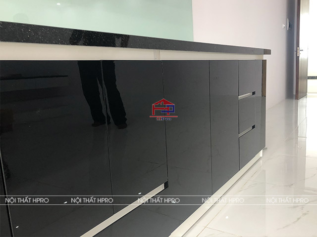 tu-bep-acrylic-tbac08-nha-anh-long-xuan-la-tay-ho-hn-5