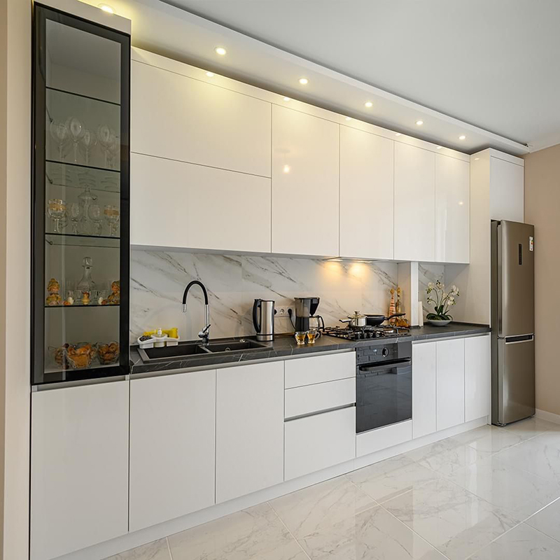 Mẫu 6: Chữ I kịch trần trắng bóng