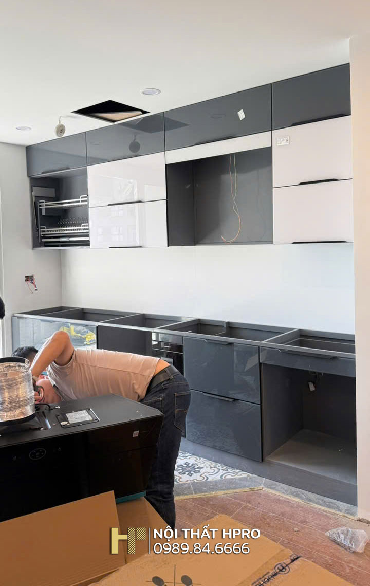 tủ bếp cánh kính tbck03