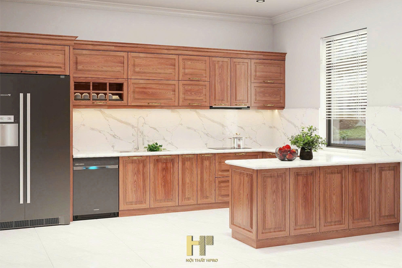 Hoàn thiện trọn gói tủ bếp gỗ gõ đỏ TBGD05 có bàn đảo kết hợp tủ rượu cánh kính