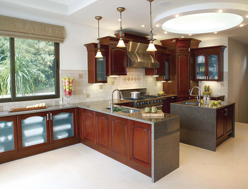 Mẫu 19: Tủ bếp gỗ gõ đỏ kết hợp khung inox/kim loại (semi-industrial)