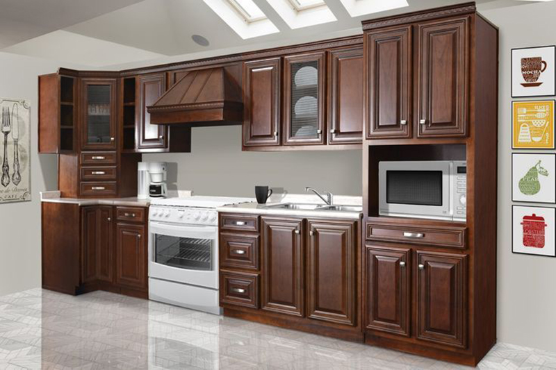 Mẫu 2: Chữ I tối giản kết hợp ốp bếp sáng màu