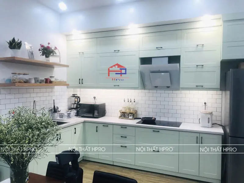 Tủ bếp gỗ công nghiệp hiện đại, giá hợp lý