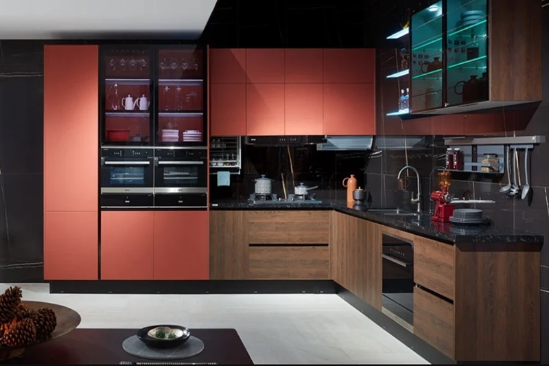 Mẫu tủ bếp màu đỏ tối giản, sang trọng