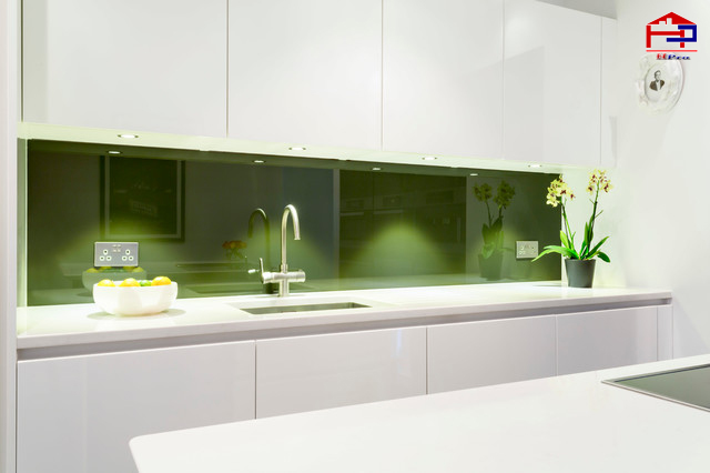 mau-kinh-op-bep-dep-14 mau-kinh-op-bep-dep-14