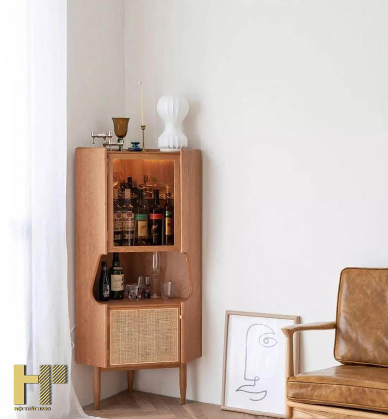 tu-ruou-goc-tam-giac-1