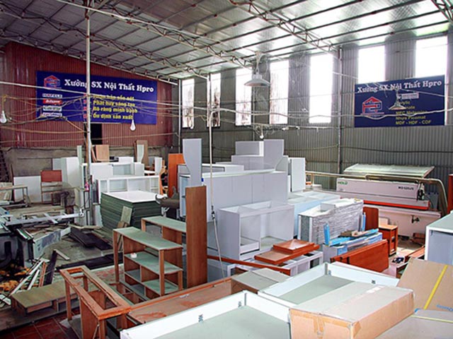 xuong-san-xuat-tu-bep-go-4